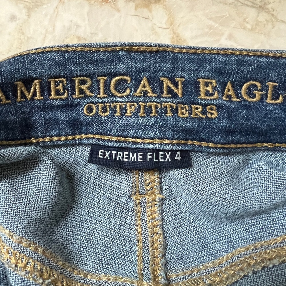 American Eagle distressed blue Jean Original Straight Extreme Flex EUC 32 x 36 - Picture 5 of 13